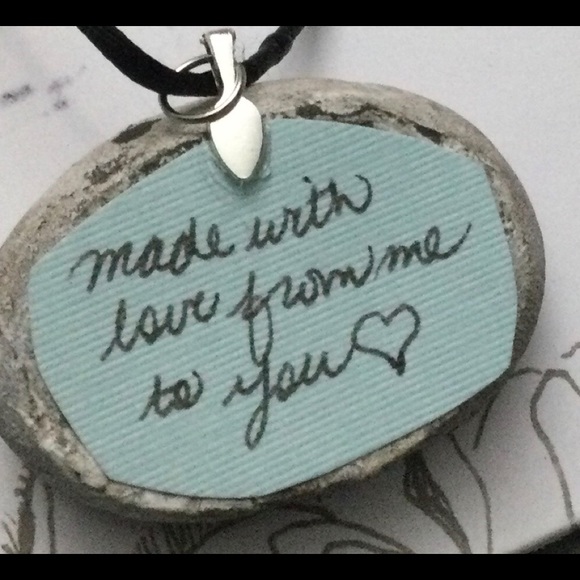 Fun, flirty necklaces for you - Picture 2 of 3